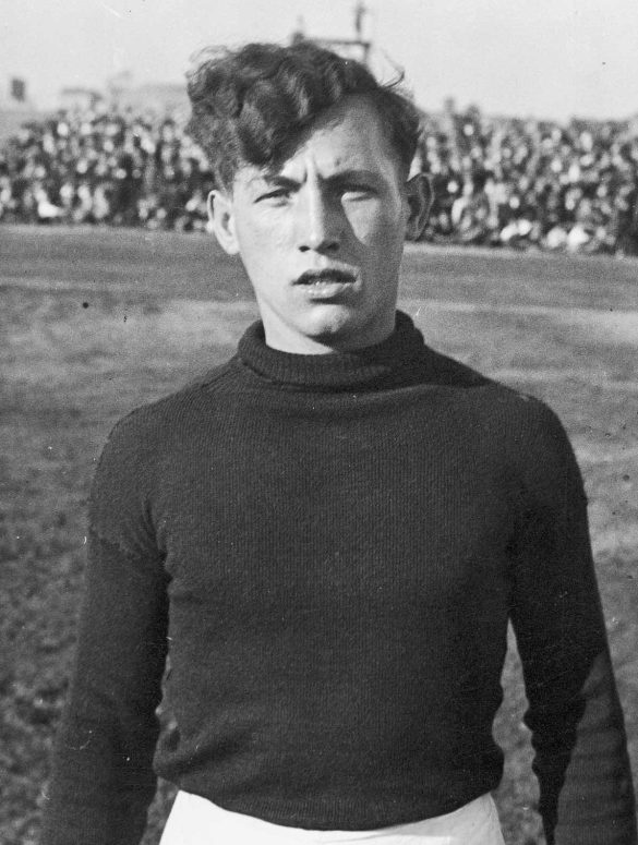 A portrait of Eryk Tatuś, 1934. Public domain, From: National Digital Archives.