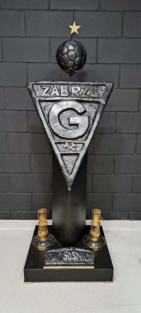 The statue of Górnik Zabrze club.