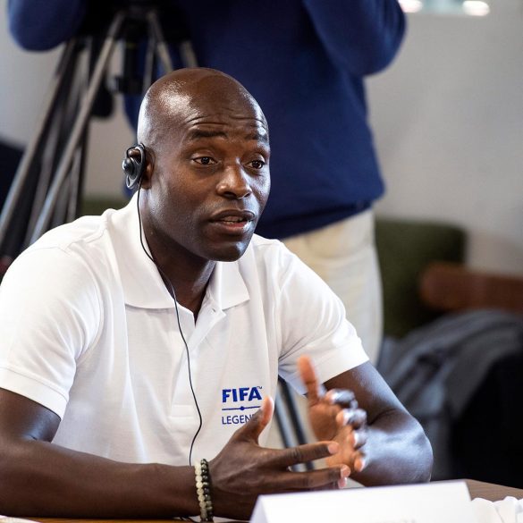 Mbo Mpenza, in the foreground (Photo: Lukasz Kobus, EC - Audiovisual Service European Union, 2020).