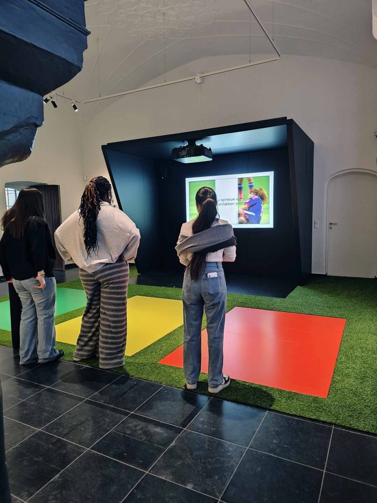 Exhibition opening, the VAR space (photo: STAM).